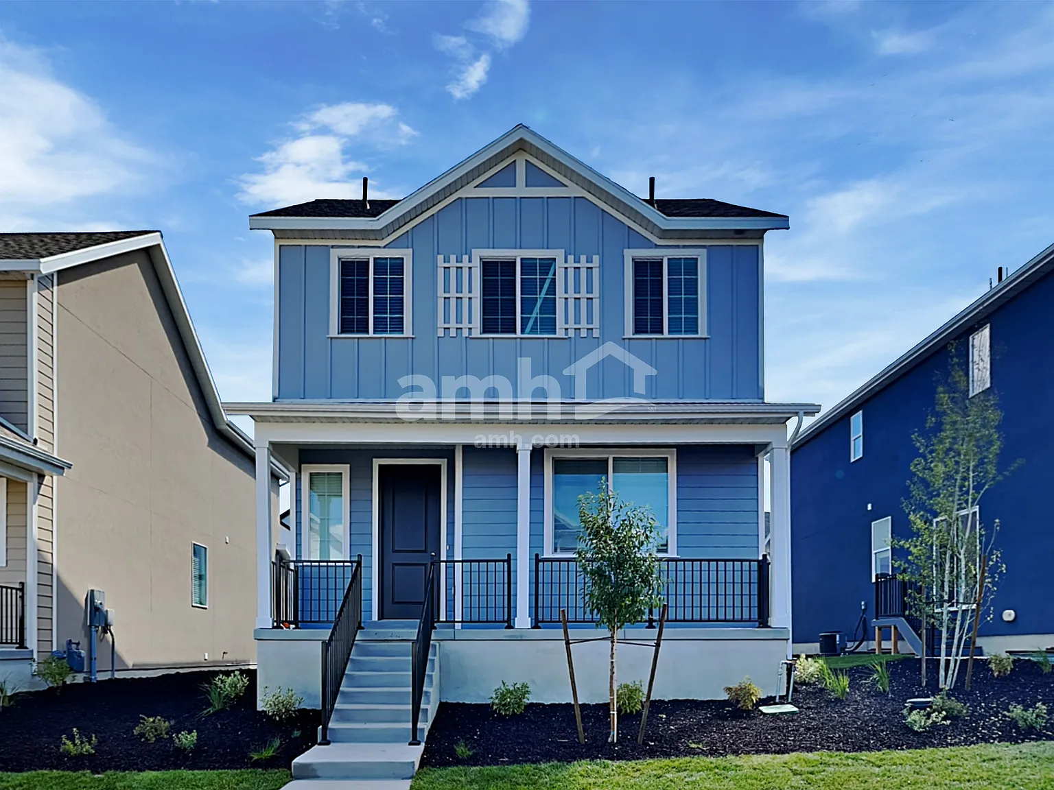 5 bed, 3.5 bath, 2400 sqft, $4,165 — Photo 1