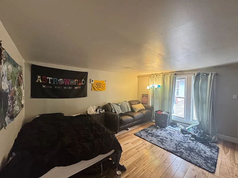 350 Probasco St — Photo 12
