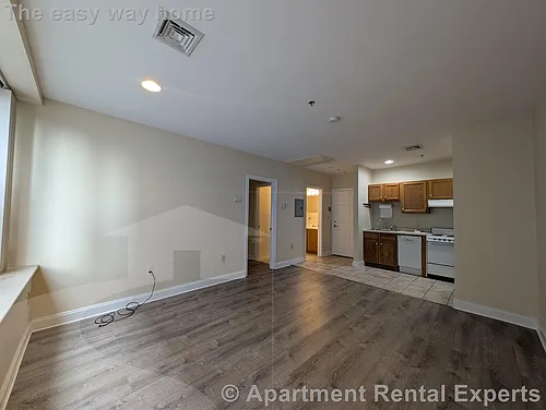 15 Pearl St Photo 1