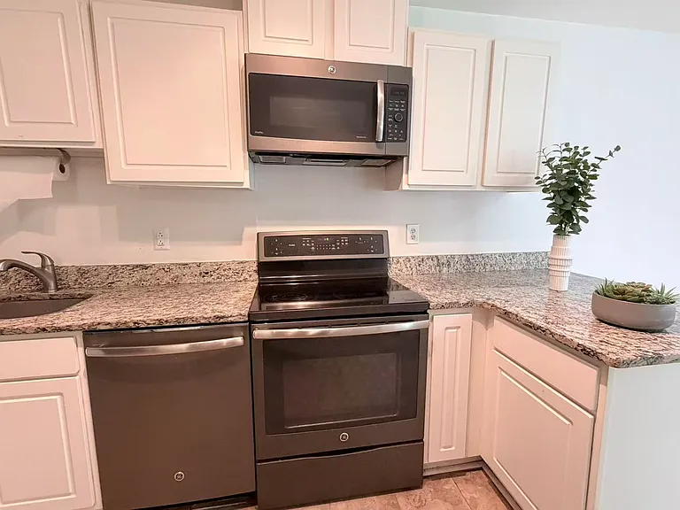 18711 Paprika Ct — Photo 8