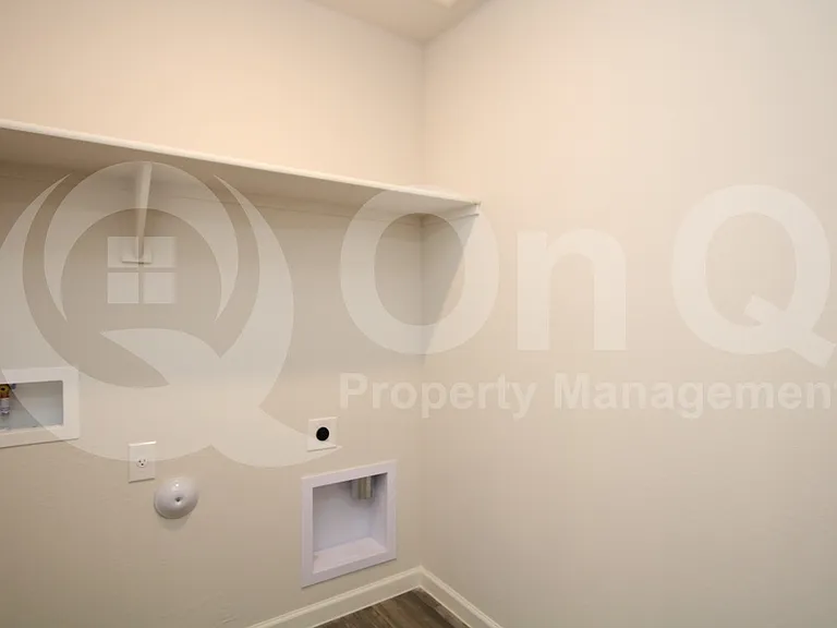 3750 N San Carlos Dr — Photo 16