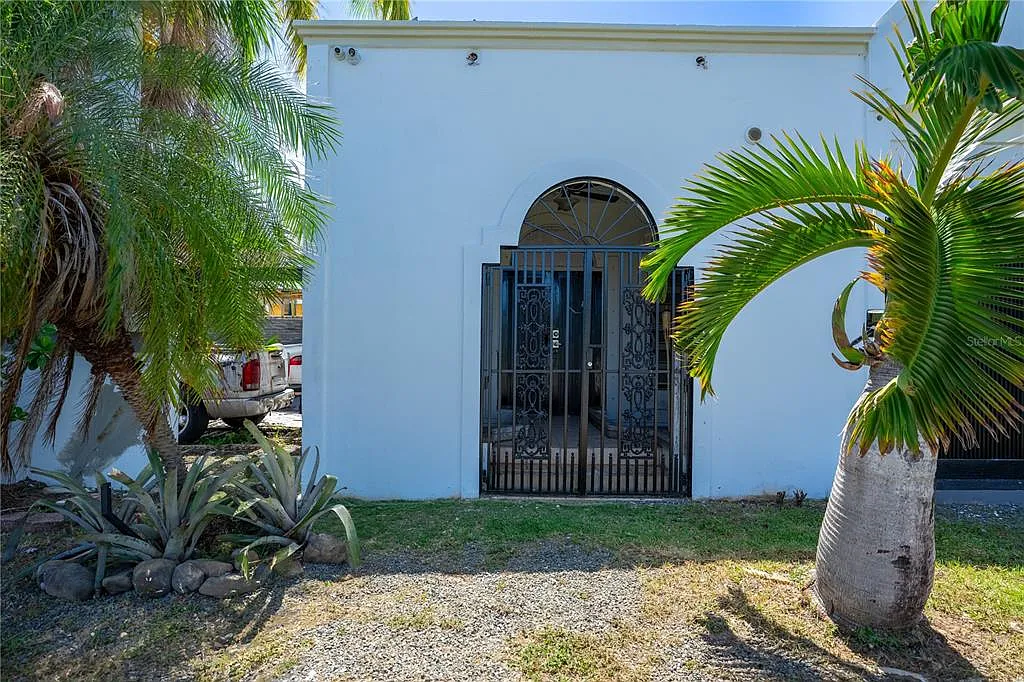 6 bed, 3.5 bath, 3364 sqft, $3,500 — Photo 4
