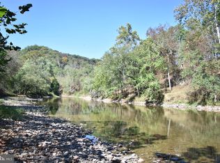 Walnut St, Great Cacapon, WV 25422