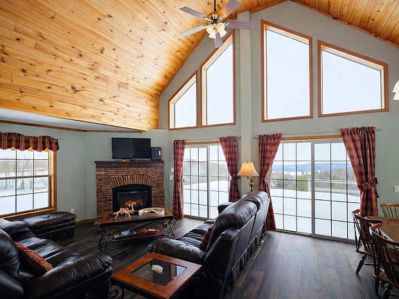 2nd image of 1293 City Farm Road