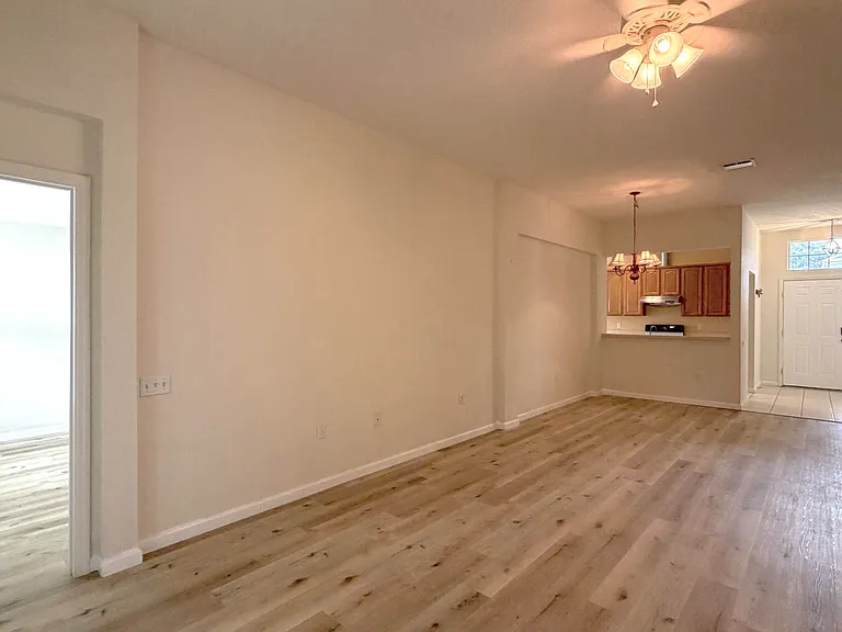 2021 Crossvine Ln — Photo 4