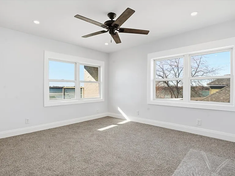 297 E Lakeview Ave #0 — Photo 35