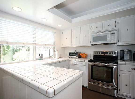 5th image of 1532 Huddersfield Ct