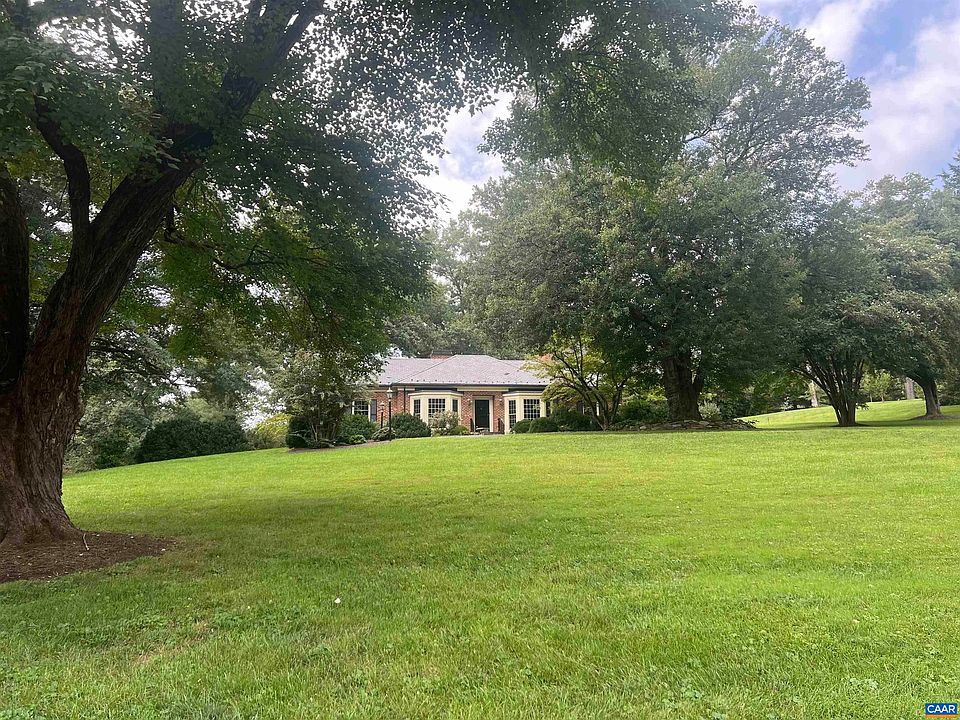 1st image of 42 Old Farm Rd