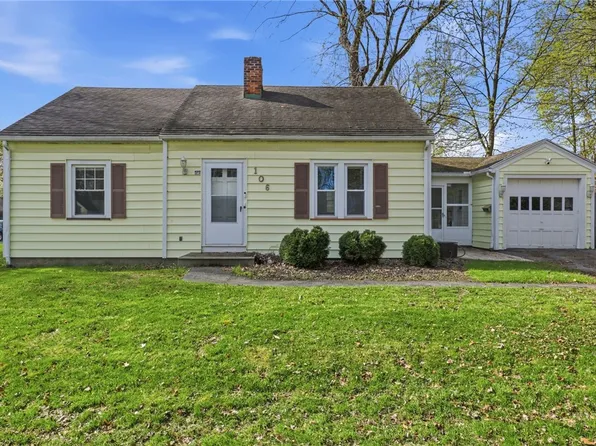 106 Stonecliff Dr, Rochester, NY 14616