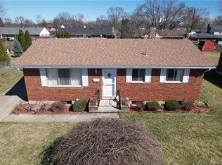 1087 Meadow Ln, Troy, OH 45373