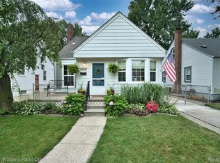 2259 Cambridge Rd, Berkley, MI 48072