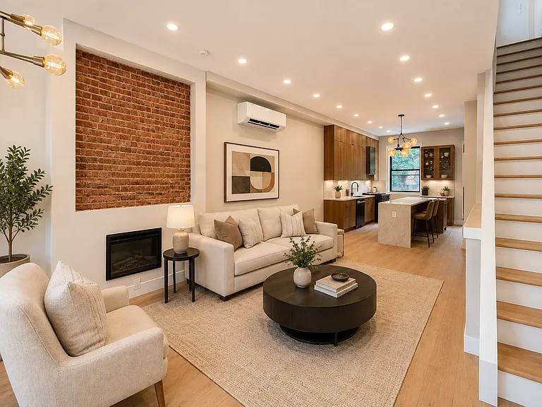 5 Alice Ct #2D — Photo 3