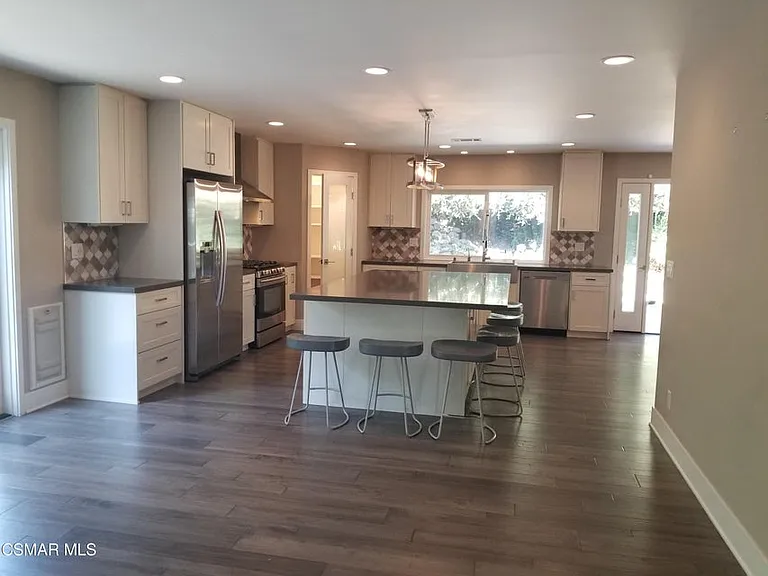 3287 Sierra Dr — Photo 9