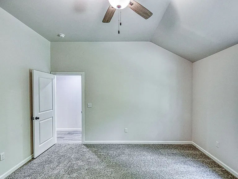 932 Varenna Ct — Photo 14