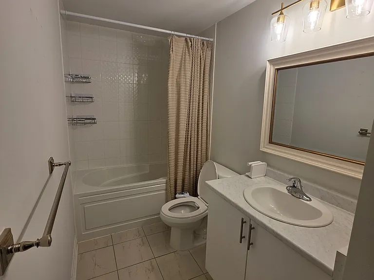 1206 Main St E #106 — Photo 32