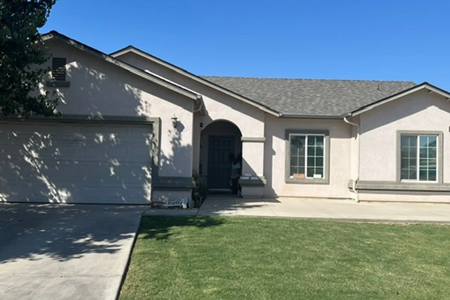 Dinuba House For Rent — Photo 2