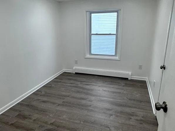 21 Cooley Pl #3, Mount Vernon, NY 10550