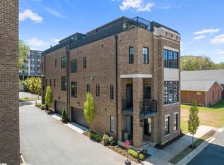 3 Payne St, Greenville, SC 29601