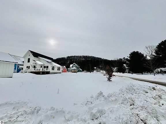 3rd image of W South St Lot 42