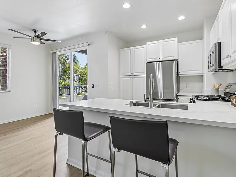Creek View Condominiums — Photo 17