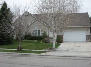 9478 Newkirk St, South Jordan, UT 84095