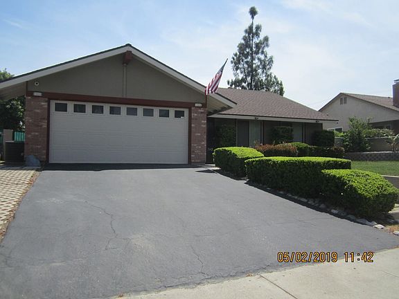 3rd image of 2149 S Buena Vista Ave