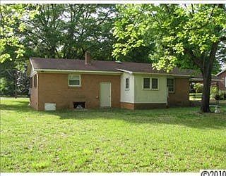 2nd image of 329 Woodside Dr