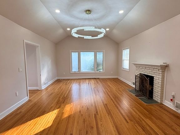 2nd image of 88 Meadowbrook Rd
