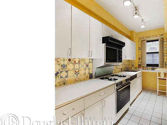 5th image of 875 5th Ave #6H