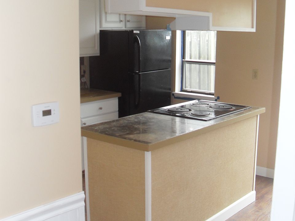 1st image of 1046-J Merrimar Cir N #J
