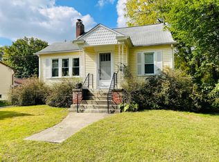 1568 S Crown St, Westland, MI 48186