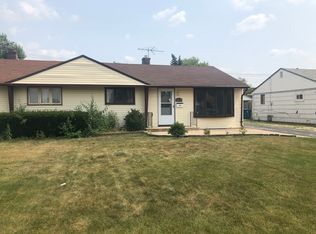 8815 S Komensky Ave, Hometown, IL 60456