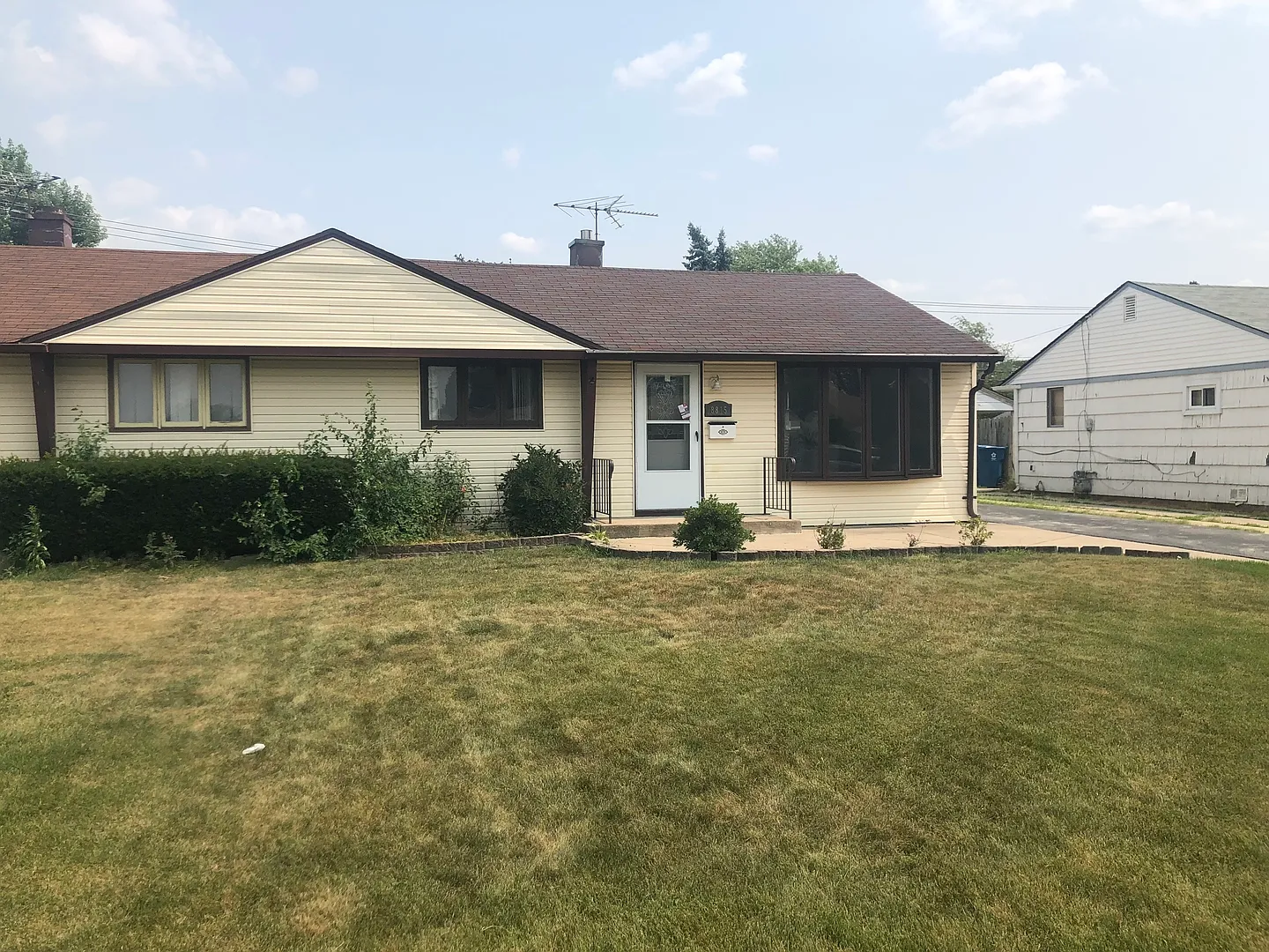 8815 S Komensky Ave photo 1