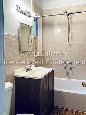 Rented by Citi Zone Realty | media 7