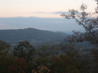 124 Davey Crockett Rd #8, Fairview, NC 28730