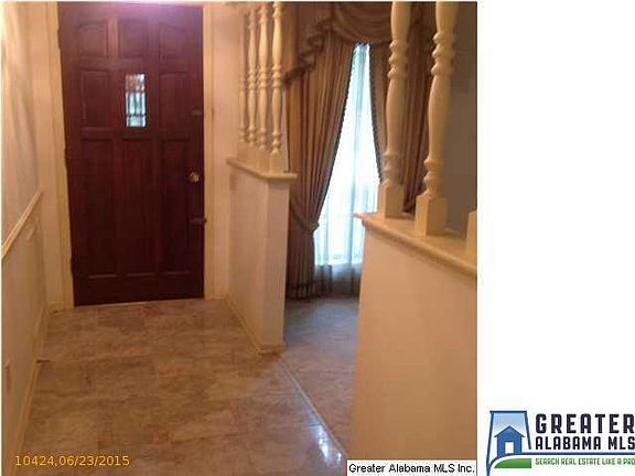 3rd image of 841 Park Dr