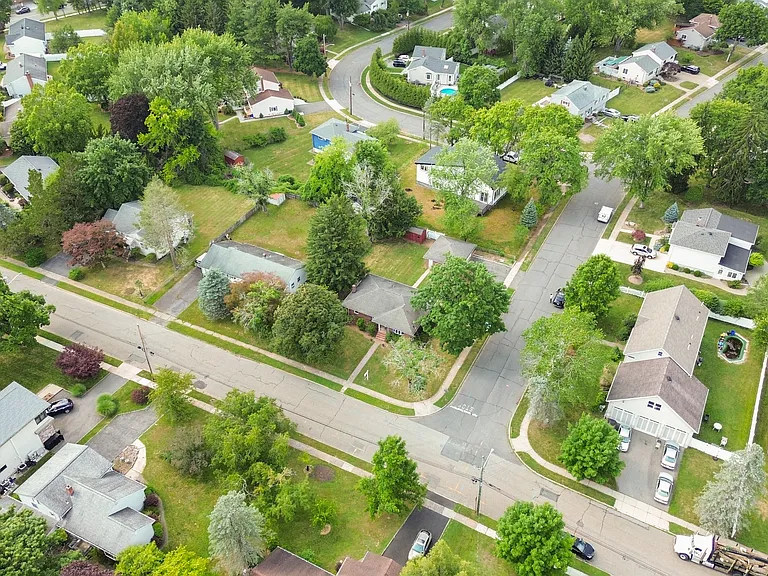38 Carlson Ct — Photo 26