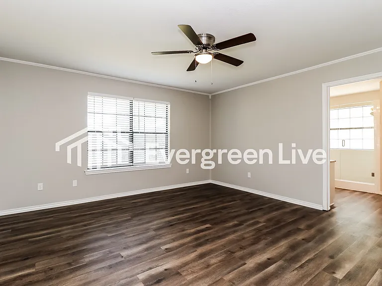 6440 Lavon Dr — Photo 13