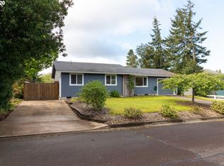 2034 41st St, Florence, OR 97439