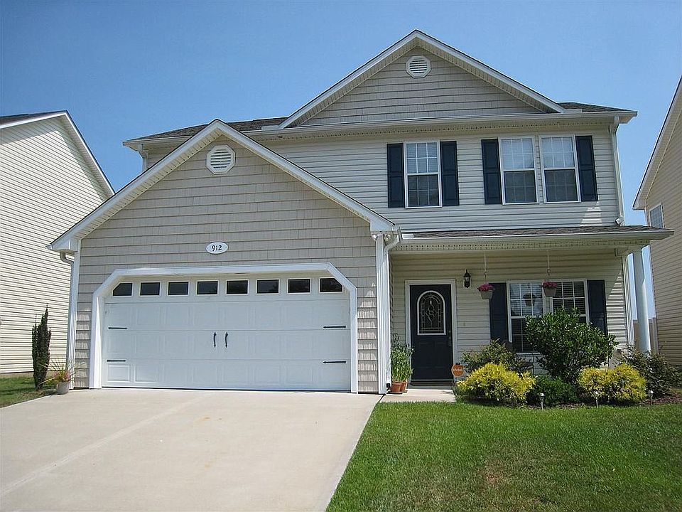 1st image of 912 Jade Ln