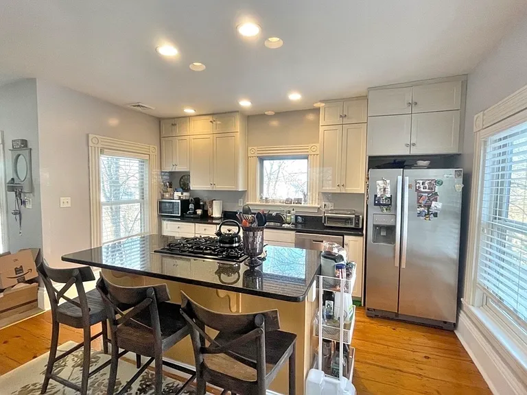 56 Saint James Cir #2 — Photo 3