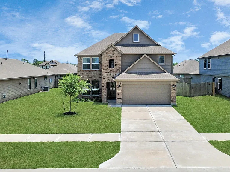 2643 Ridgeback Dr — Photo 3