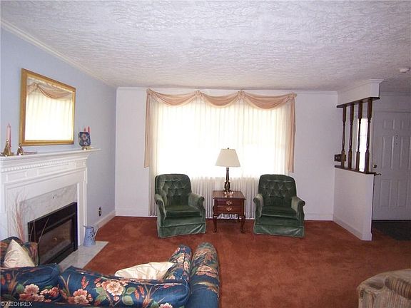 3rd image of 1913 Foley Ave