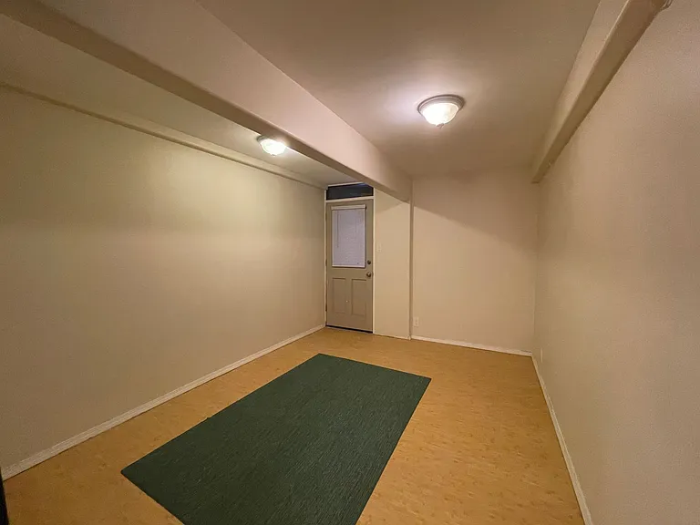 320 Hao St — Photo 12