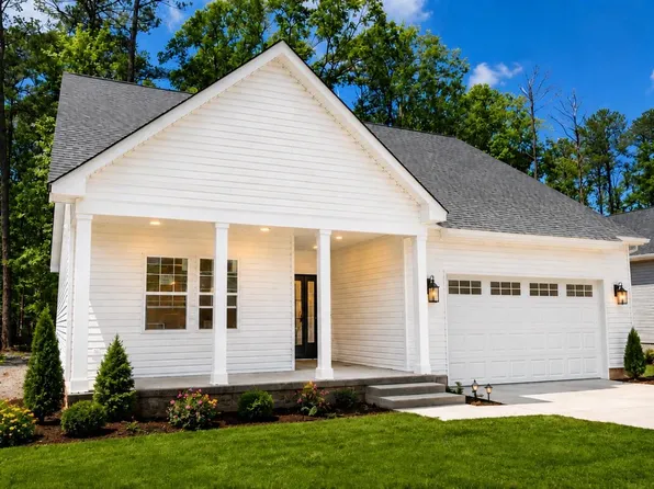 171 Wildwood Rd, Colonial Beach, VA 22443