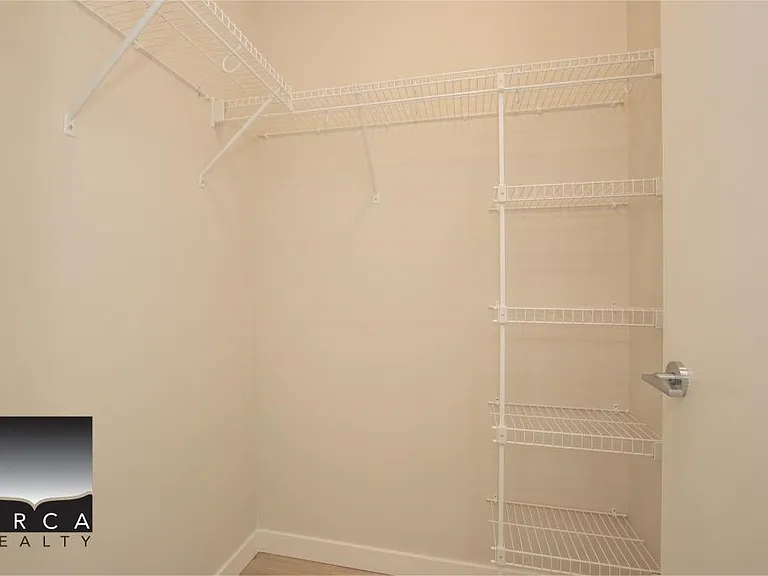 110 W 17th St #302 — Photo 14