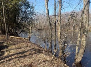 4106 Airport Rd, Oconto, WI 54153