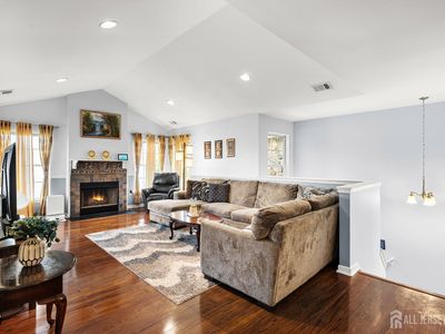 123 Chariot Ct, Piscataway, NJ, 08854