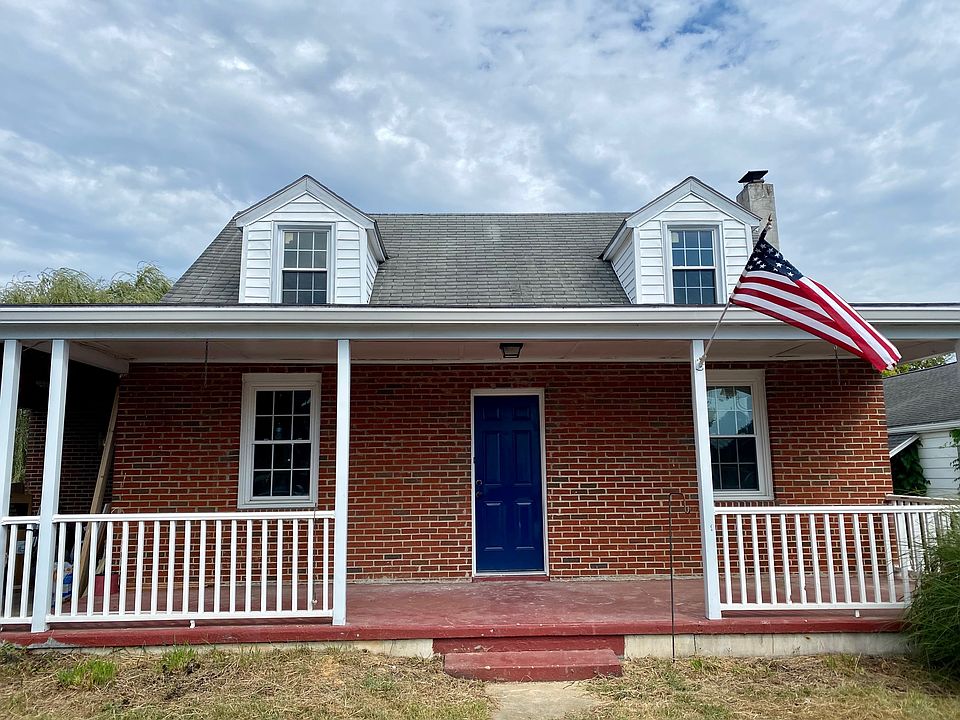 1st image of 11 N Colonial Dr