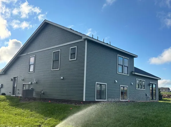 4107 Ramsay Way, Waconia, MN 55387